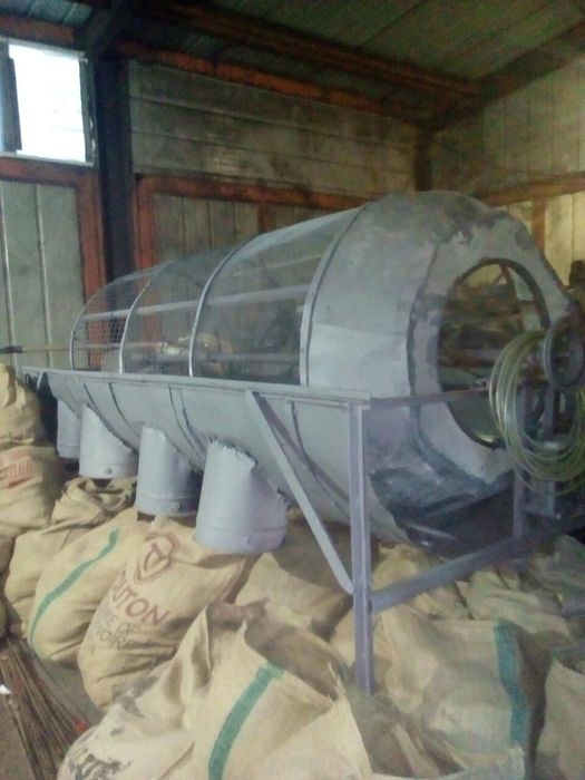 Станок для кори Дробилка и калибровочний барабан.