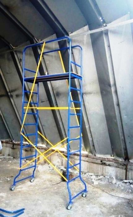 Подмость маляра, підмостки Мастерок , бебик