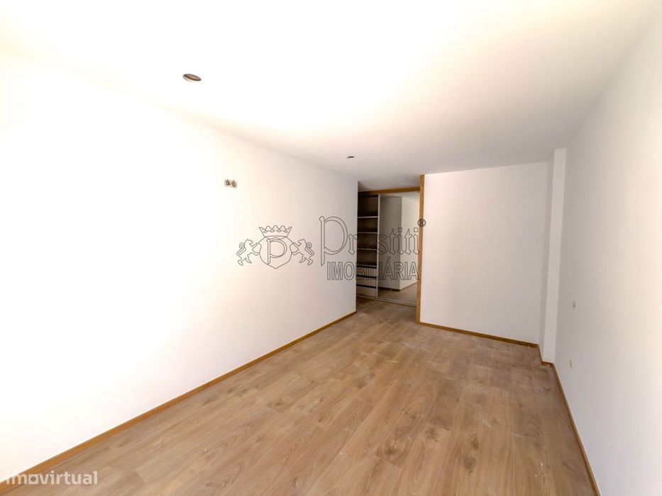 Apartamentos T3 para Arrendar em Guimarães