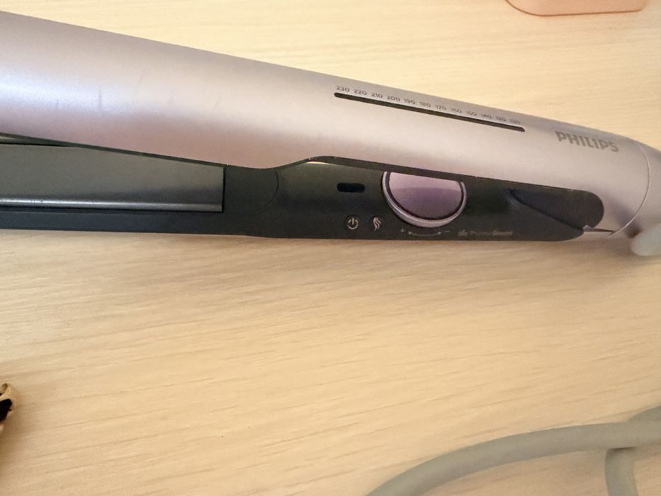 Philips випрамляч