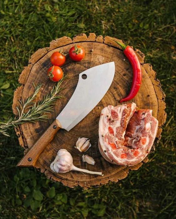 Універсальний кухонний ніж, Универсальный нож тяпка, серб