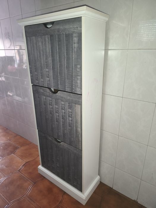 Sapateira moderna com 3 compartimentos