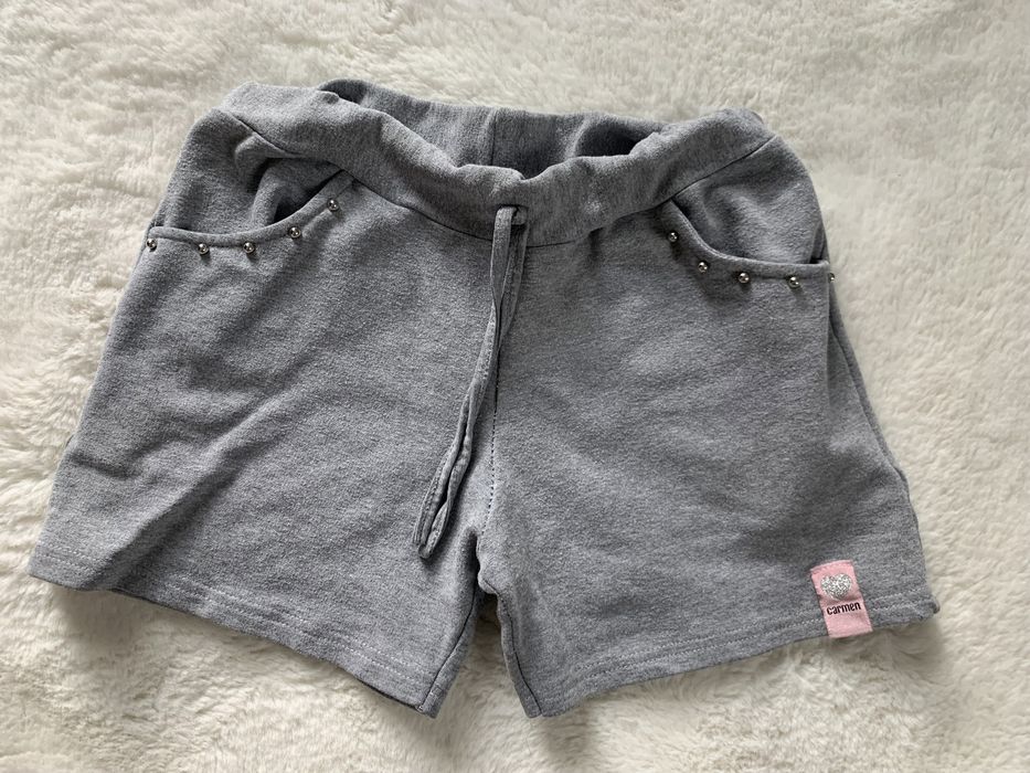 Spodenki dziewczęce w rozmiarze 140