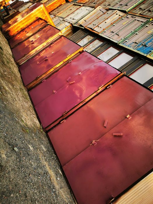 Высокие контейнеры со своим индивидуальным размером ДхШхВ = 2х2,3х2,8