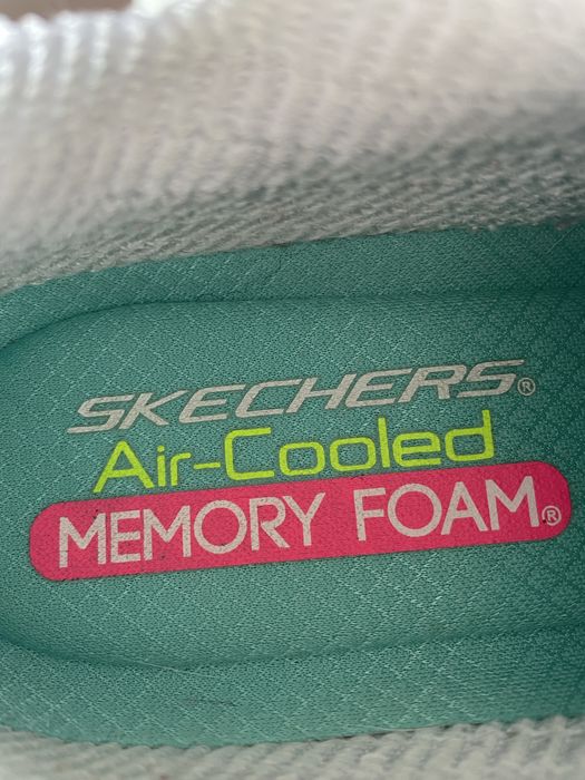 Damskie buty Skechers r.39