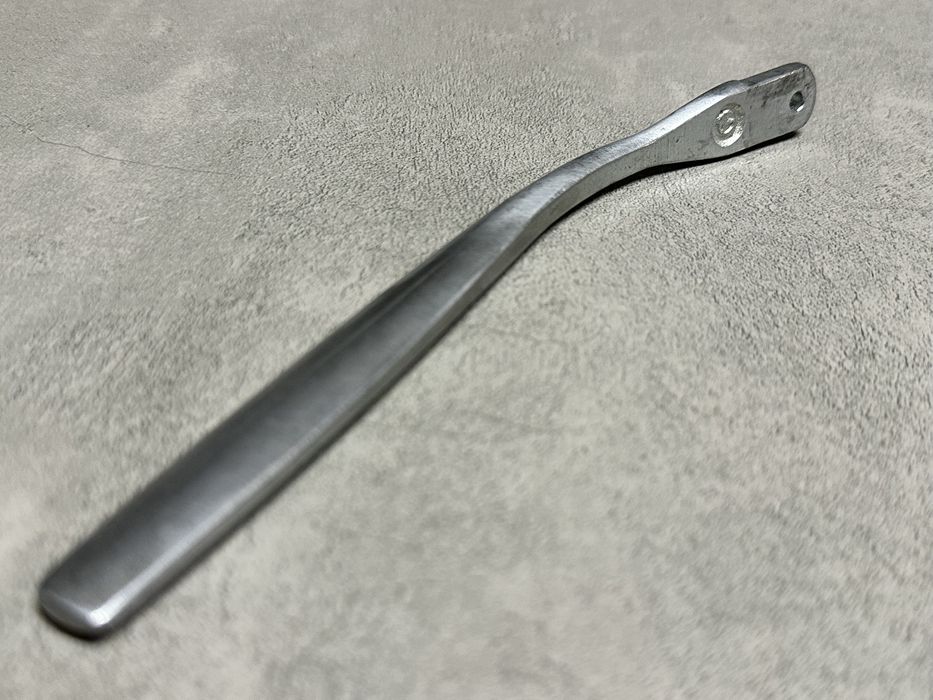 Klucz do dachu hebel W107 R107 ORYGINAŁ