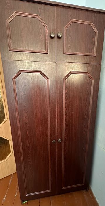 Меблі, шафа для одягу