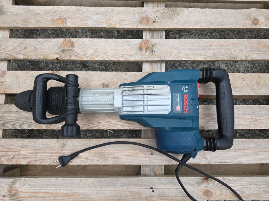 Bosch GSH 11 VC mlot wyburzeniowy sds max