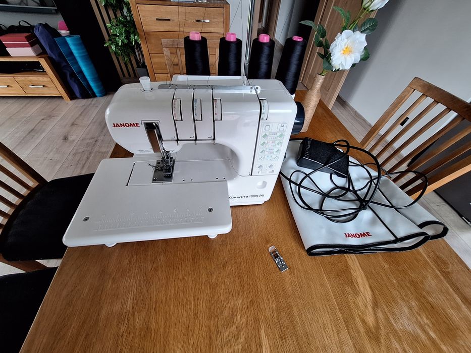 Po serwisie Janome coverpro 1000cpx renderka coverlock