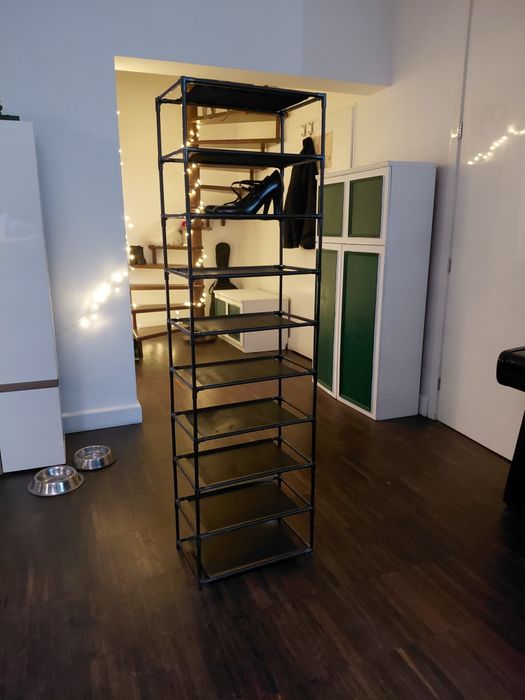 Aluminowe półki na buty