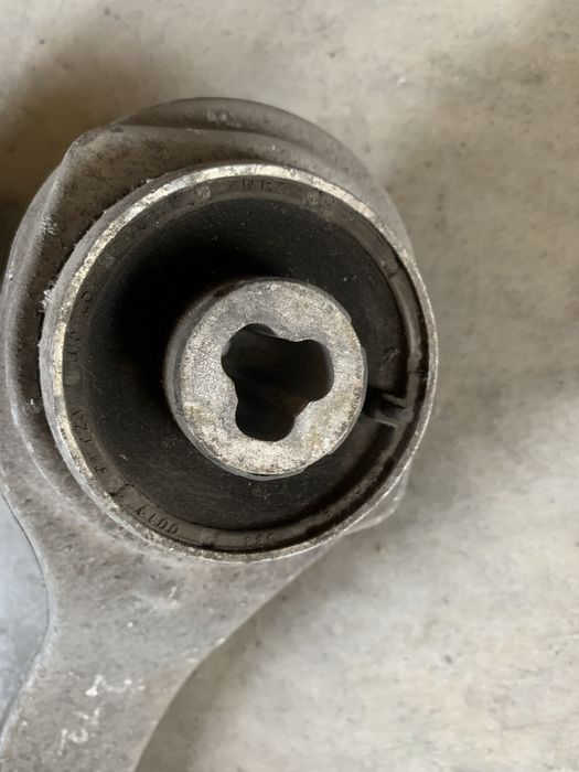 Ричаги верхній/нижній Mercedes-Benz W212 E-Class