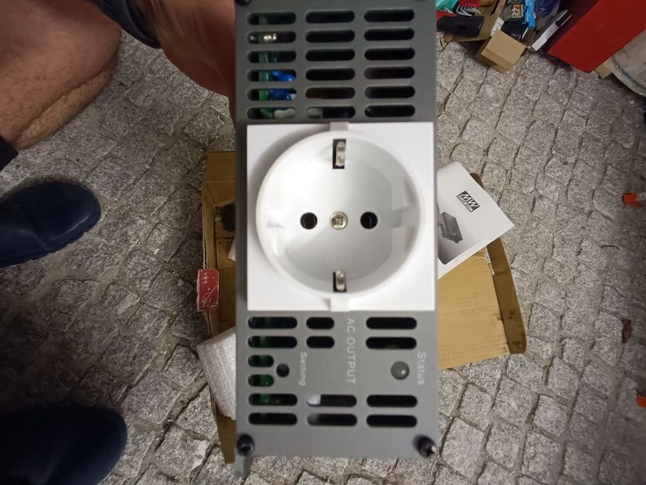 Conversor de 48V para 230v 200w