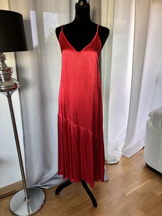 Vestido novo de viscose cor de cereja