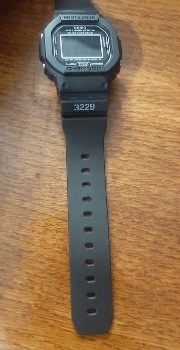 Часы Casio G-Shock DW-5600BB