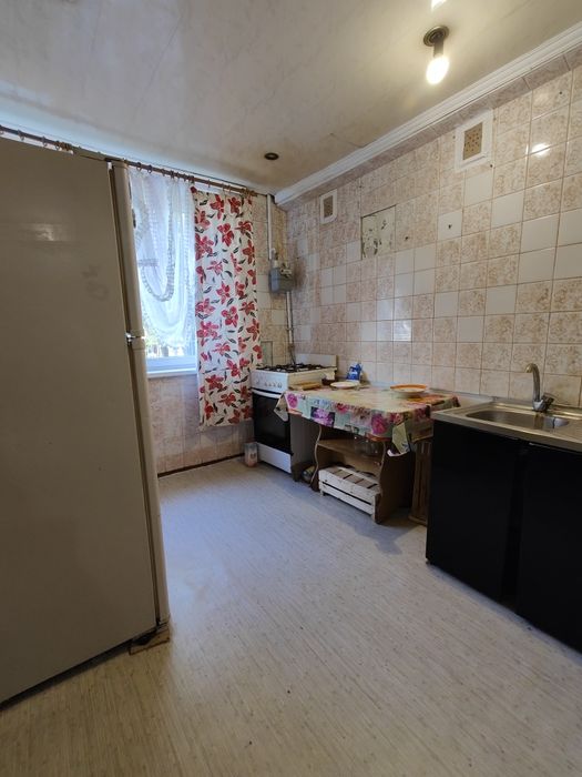 Продам 1 комнатная квартира Салтовка 602 мрн. Круг троллейбуса.