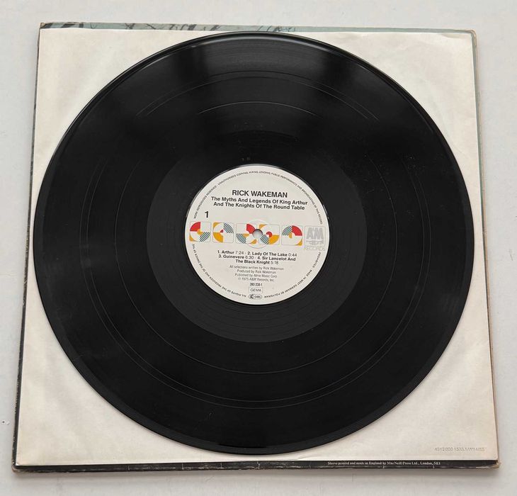 LP Rick Wakeman – The Myths And Legends Of King Arthur And The Knights Of The Round Table.