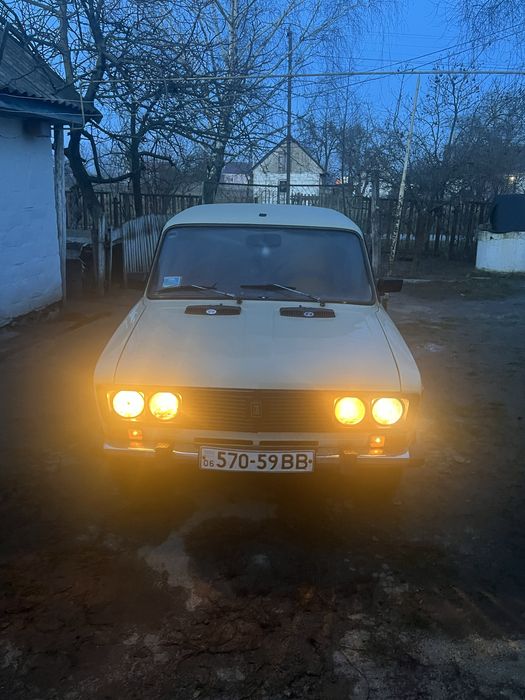 По тех паспорту,
 не гнила їде чудово компресія 11
 катушка нова, трамплер новий, карб новий, акум чудовий.
 Із нюансів потрібно замінити стартер та проводку глянути машина в чудовому стані 
Нічого не виє, коробка 4ст