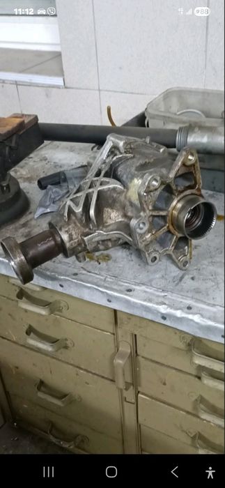 Volvo xc60 запчастини