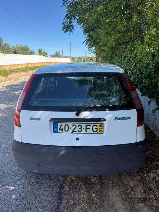 Fiat Punto 1995 Gasolina – Excelente Estado / Pronto a Andar
