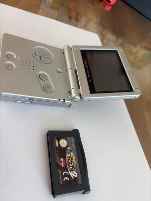 Game boy advance sp z gra