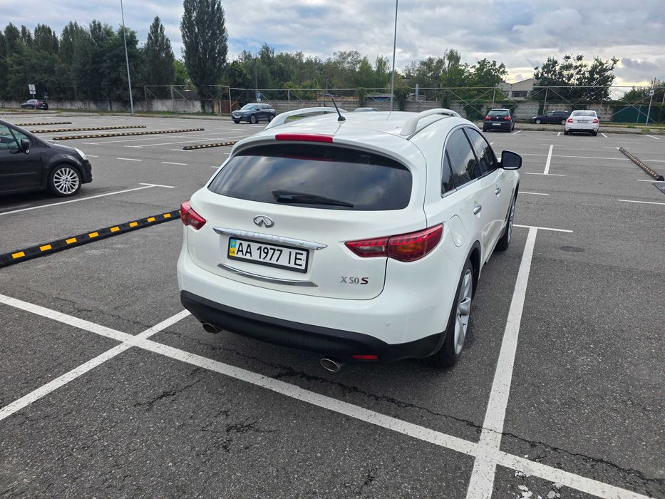 Infiniti fx50s 2009