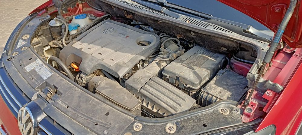 Volkswagen Touran Cross 2.0 TDI