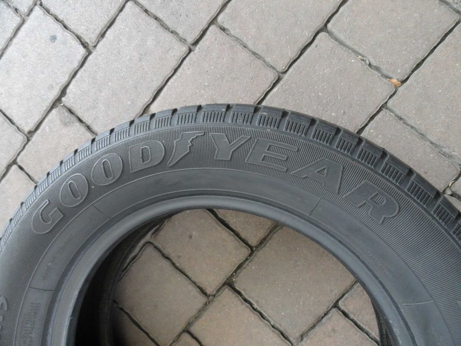 205/60R15 Goodyearl 2 sztuki LATO