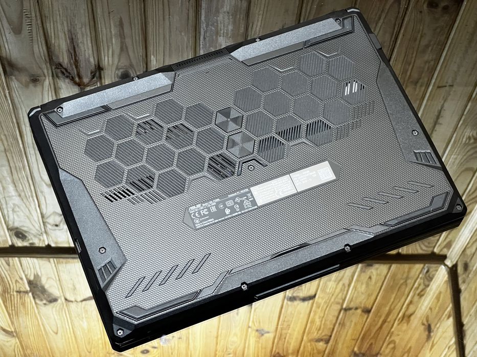 Asus TUF 15, GTX1650ti, 144hz, Core i5 10th