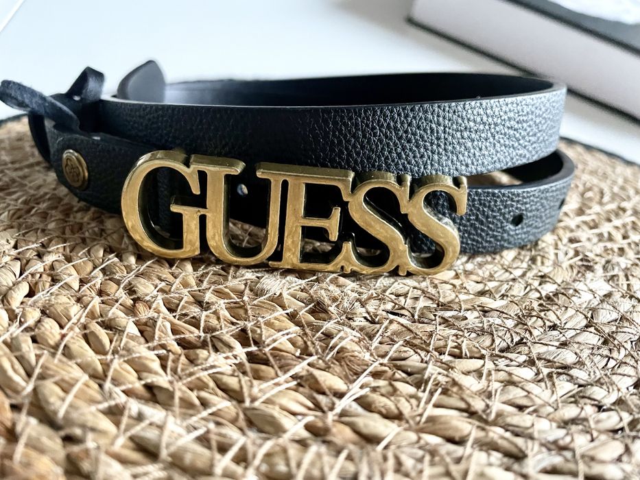 Pasek czarny marki Guess