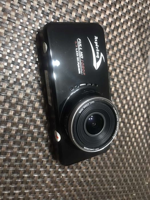 Видеорегистратор . Новый.