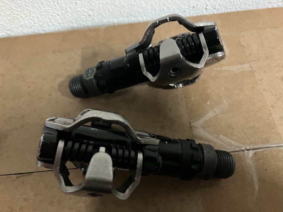 Pedais shimano M520