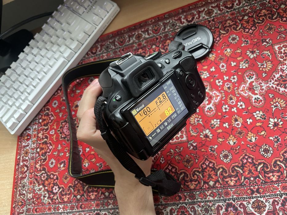 Фотоапарат Nikon D5100 + обʼєктив 18-50mm 2.8 (Ідеал)