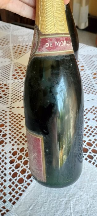 Champanhe brut, zona de Ay