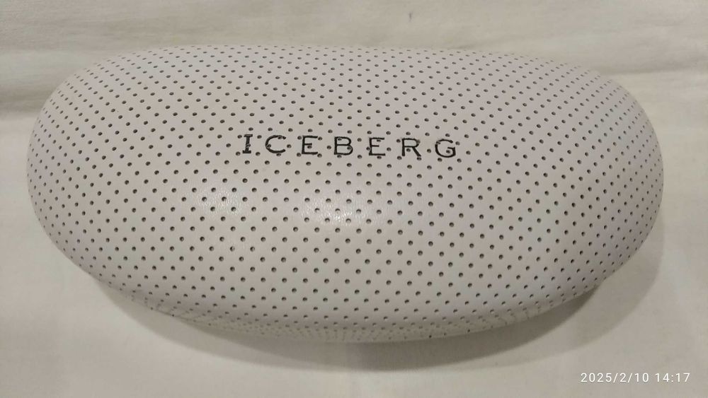 Женские солнцезащитные очки ICEBERG с кожаным футляром