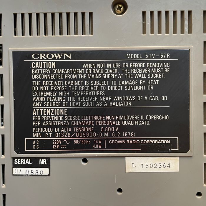 Rádio crown modelo 5tv-57r