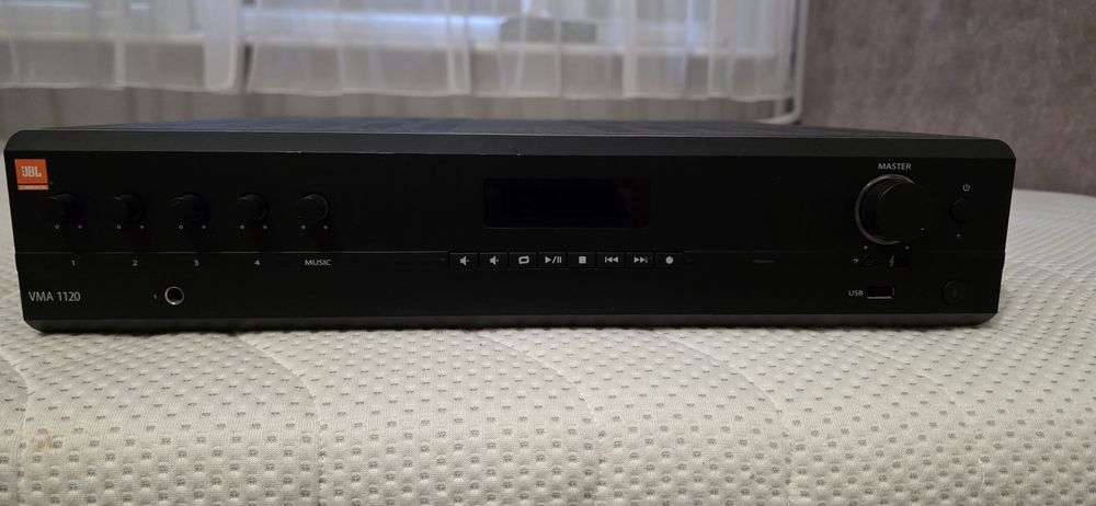 Wzmacniacz JBL VMA1120
