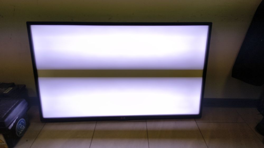 TV  LED LG42LN5400