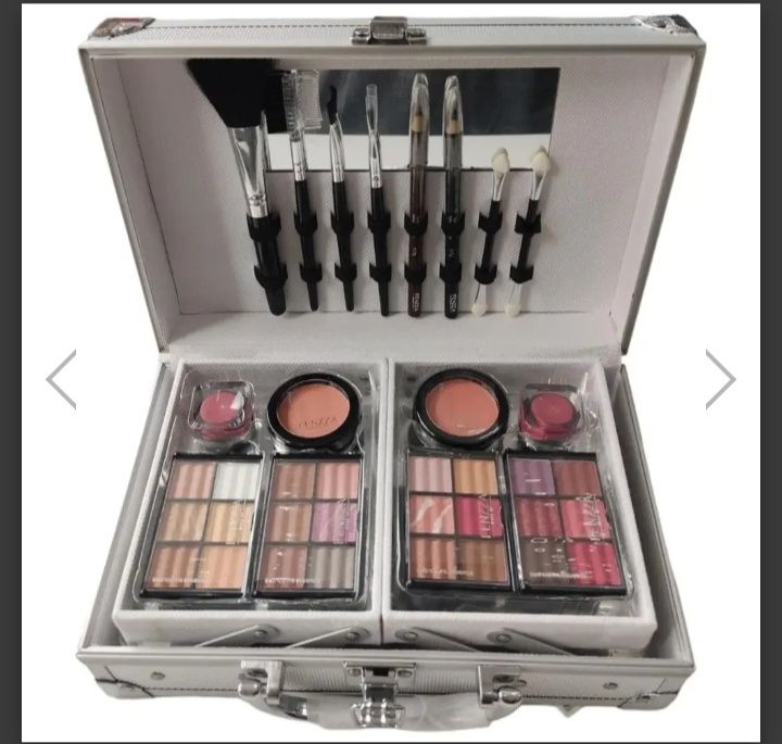 Набір жіночої косметики в подарунковому чемоданчику MC1155 Makeup set Срібний