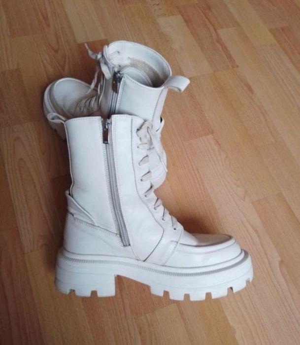 Кожаные женские ботинки 37