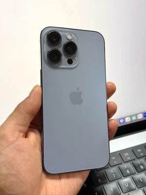 IPhone 13 pro ecrã partido