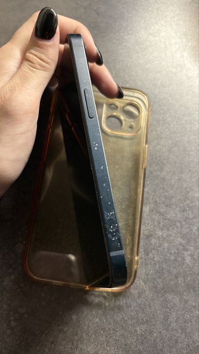 iPhone 13 128GB Midnight + Kabel Lighting