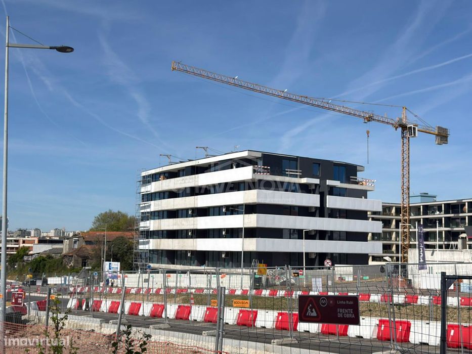 T1 Novo c/ Lugar de Garagem em Santa Marinha (Metro Linha Rubi) — Santa Marinha E São Pedro Da Afurada, Porto