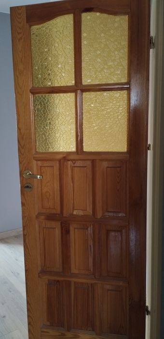 Sprzedam drzwi sosnowe