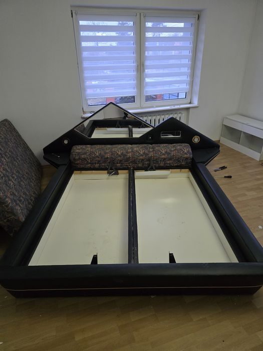 Łóżko sypialnia wersalka tapczan