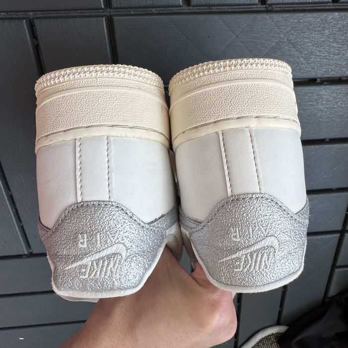 Кросівки жіночі  NIKE AIR FORCE 1