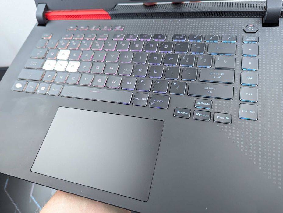 LAPTOP GAMINGOWY Asus ROG Strix RTX 3060 Ryzen 7 4800H 144hz Komputer