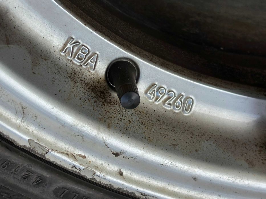 Jantes KBA Dezent para BMW 17" 5x120 com Pneus 225.45.17