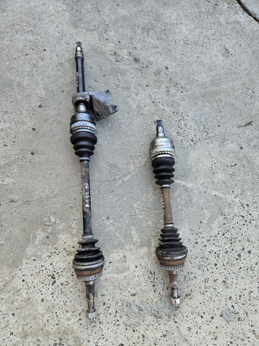 Піввісь ліва права Полуось Кулак Шруз Опель Вектра Б 2.5 бензин X25XE