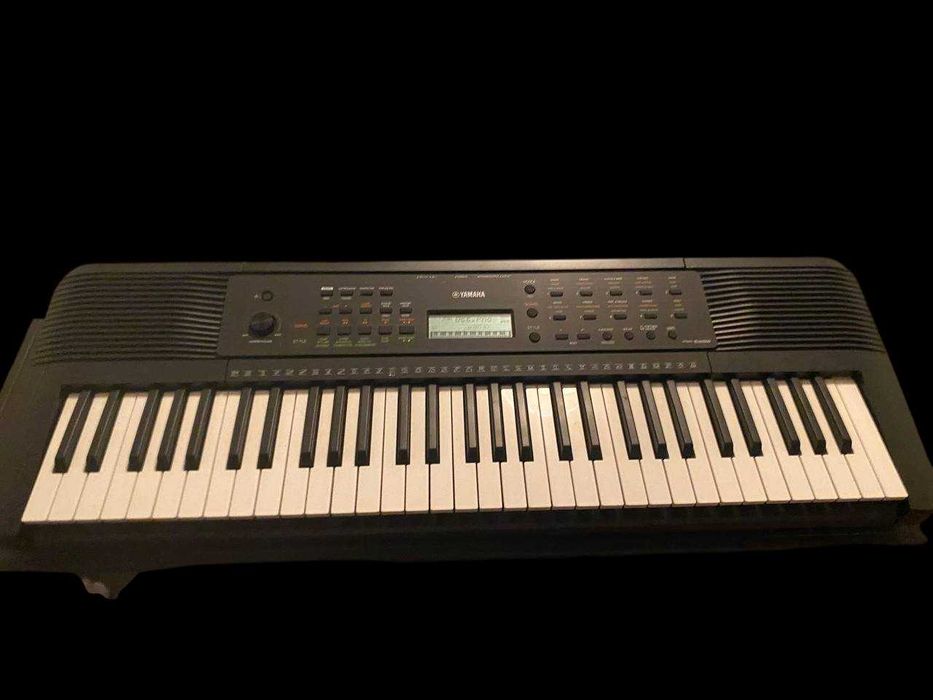 Yamaha PSR-E283 Digital Keyboard
