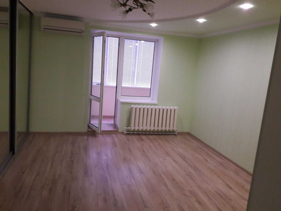 Продам квартиру в кирпичном доме с ремонтом